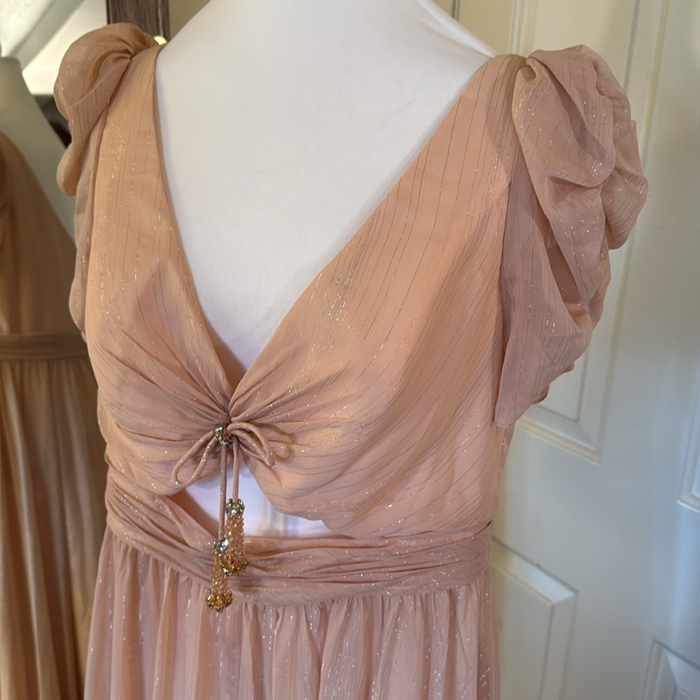 MAC DUGGAL
Pink Ruffle Tiered Metallic Ruched Shoulder Dress - Picture 5 of 15